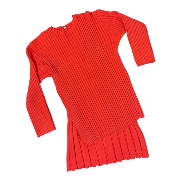 Red Ribbed Knit two piece - Picture 1 of 3